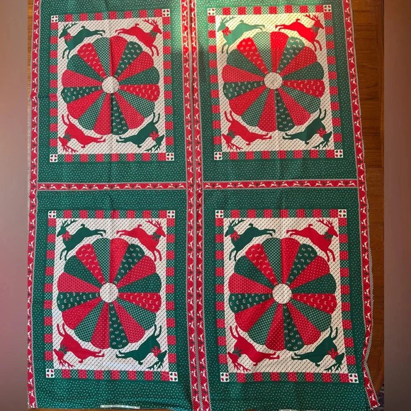 Lot Of Two Springs QUILT SQUARES Christmas Fabric 6536/6534 Cut & Sew 45"x35" - Picture 11 of 14